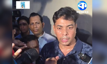 শাহবাগে জুলাই আহত দুই পক্ষের হাতাহাতি