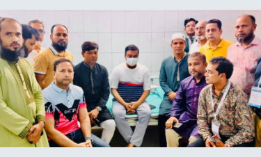সাংবাদিক কাদের গনি চৌধুরীর শারীরিক অবস্থা উন্নতির দিকে