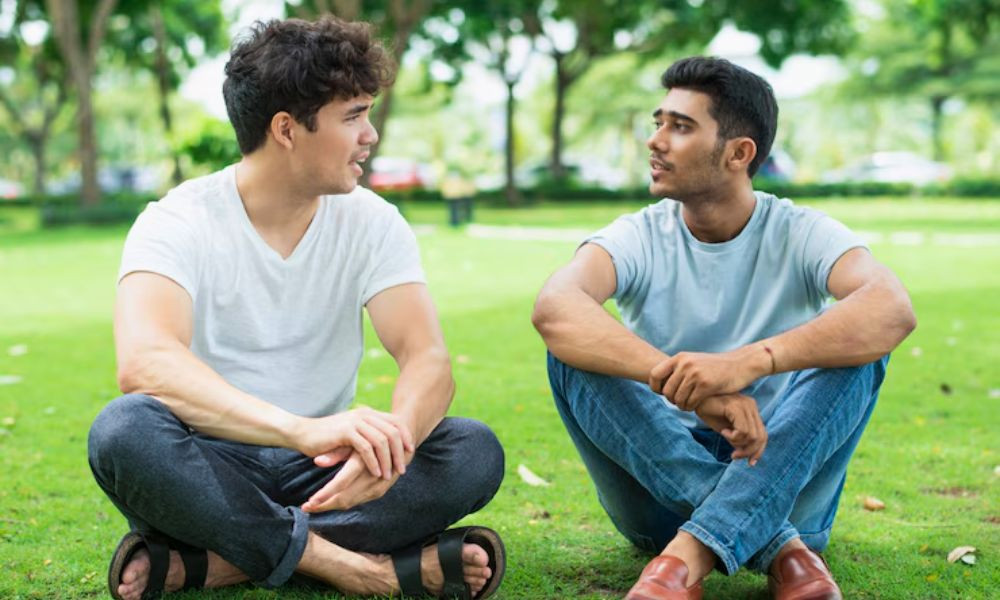 বন্ধুত্ব খাঁটি কি না, যেভাবে যাচাই করবেন