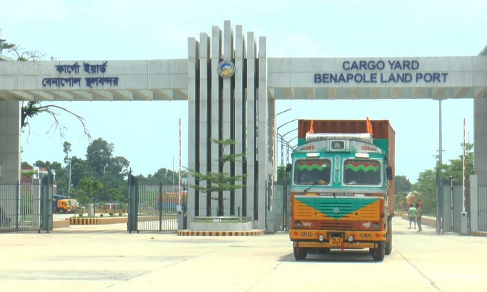 বেনাপোলে আমদানি-রপ্তানিতে ধস