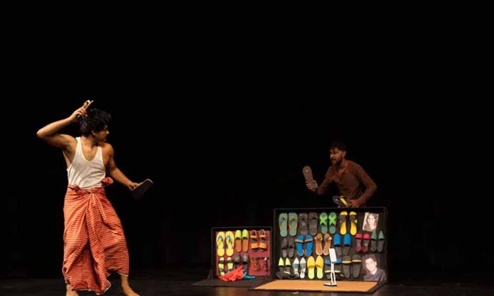 হকারদের গল্প নিয়ে মঞ্চ নাটক ‘সংস অব হকার্স’