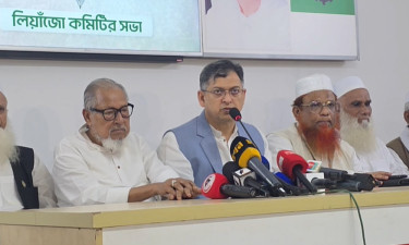 লিয়াজোঁ কমিটির বৈঠক শেষে কথা বলছেন সালাহউদ্দিন আহমদ