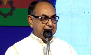 যাদের খতনা হয়েছে কয়েকদিন আগে তারাও তারেক রহমানকে নিয়ে কথা বলে : মির্জা আব্বাস
