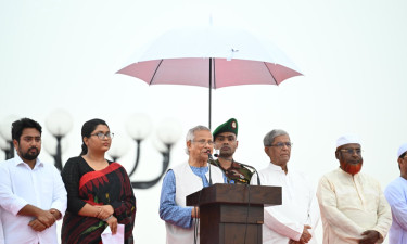 আন্দোলনের চূড়ান্ত পর্যায়ে গণতান্ত্রিক লড়াইয়ে সমর্থন জানায় সামরিক বাহিনী