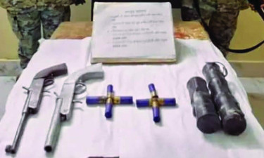 উখিয়ার ক্যাম্পে বোমাসহ রোহিঙ্গা নারী গ্রেপ্তার