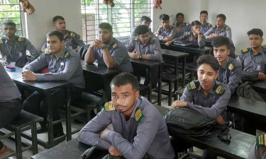 মাইলস্টোনে শুরু হয়েছে পাঠদান কার্যক্রম