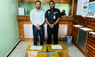 মালদ্বীপে জেলে বন্দি ৪৯ বাংলাদেশির মাঝে হাইকমিশনের পোশাক বিতরণ
