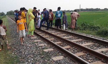ঠাকুরগাঁওয়ে ট্রেনে কাটা পড়ে যুবকের মৃত্যু