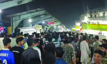 সদরঘাটে জবি শিক্ষার্থীদের ওপর হামলার ঘটনায় ৪৫ জনের বিরুদ্ধে মামলা, কারাগারে ৪