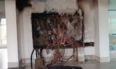 জামালপুর পল্লী উন্নয়ন একাডেমিতে অগ্নিকাণ্ড, বৈদ্যুতিক লাইন পুড়ে বিদ্যুৎ বিচ্ছিন্ন