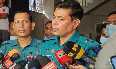 বেসরকারি মেডিক্যালের পার্কিংয়ে প্রাইভেট কারের ভেতর ২ জনের মরদেহ