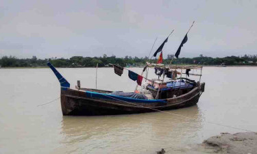 রামগতিতে নৌকায় গ্যাস সিলিন্ডার লিকেজ থেকে বিস্ফোরণ, নিহত ২