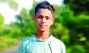 মনোহরদীতে ফুটবল খেলা নিয়ে দ্বন্দ্বে ছুরিকাঘাতে কিশোরকে হত্যা
