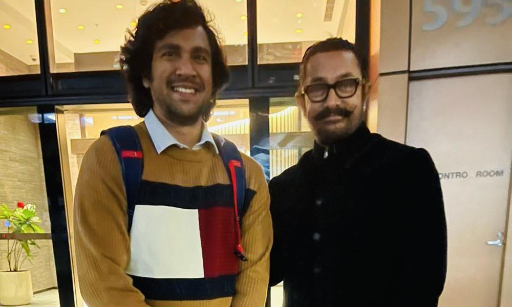 হঠাৎ আমির খানের সঙ্গে দেখা দিব্য জ্যোতির