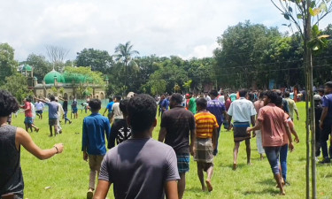 ফেসবুকে মন্তব্য করাকে কেন্দ্র করে দুই পক্ষের মারামারি, আহত ৩০