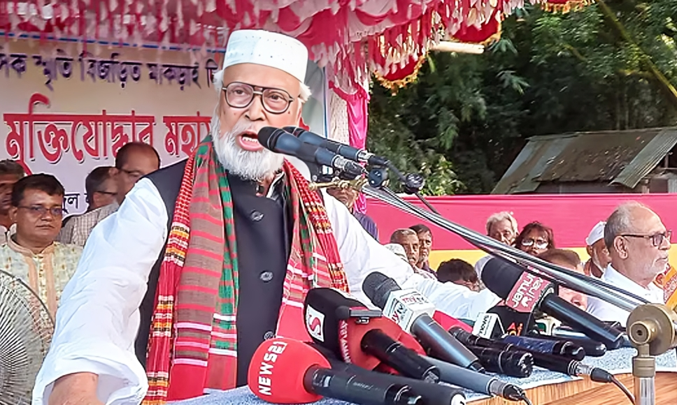 বঙ্গবন্ধুর বাড়ি যারা ভেঙেছে, তাদেরও বাড়িঘর রয়েছে : বঙ্গবীর কাদের সিদ্দিকী