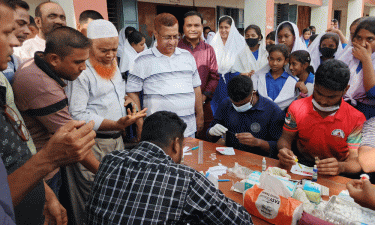 মীরসরাইয়ে দেড় হাজার শিক্ষার্থীর বিনা মূল্যে রক্তের গ্রুপ নির্ণয়