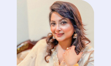 মাকে নিয়ে কোনালের গান