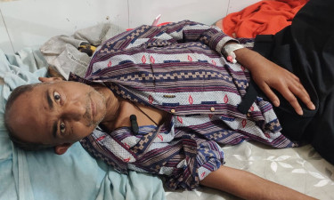 ‘ভিক্ষা নয়, একটা দোকান হলে কিছু করে খেতে পারতাম’