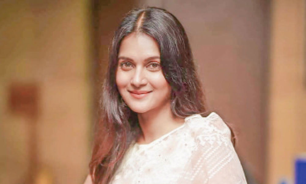 তিনি এখন ডক্টর মিথিলা