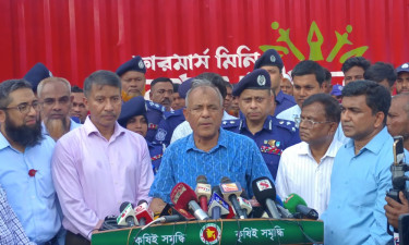 সময় বেশিদিন নাই, যাওয়ার আগে কৃষি আইন প্রণয়ন করব : স্বরাষ্ট্র উপদেষ্টা