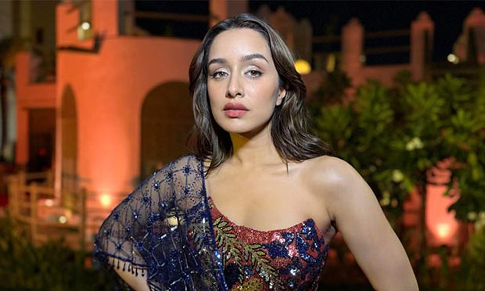 Chiroyli qiz internetda ahmoq