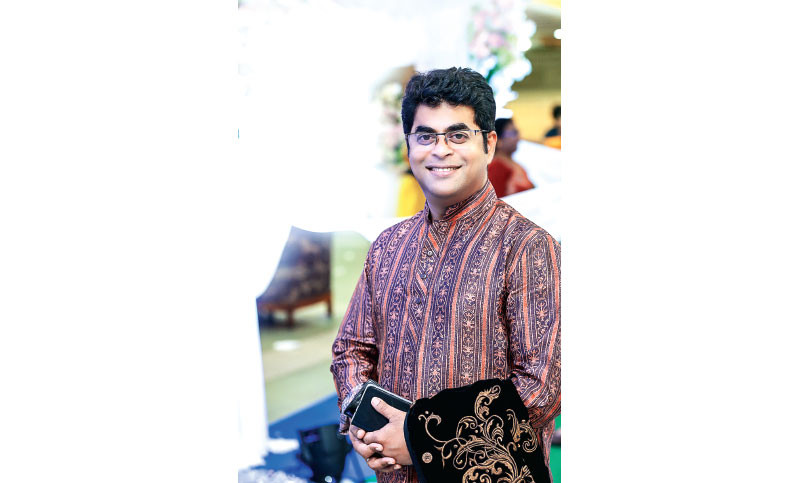 ফ্যাশনে প্যাশনে তিন দশক