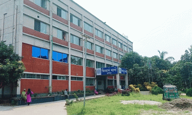 আড়াইহাজারে চুরি যাওয়া মোটরসাইকেল তিতাসে উদ্ধার, আটক ১