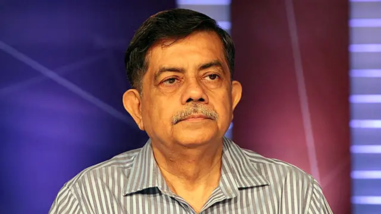 Tukli mushuk ichida qalin xoroz Katta kokrak anemalari