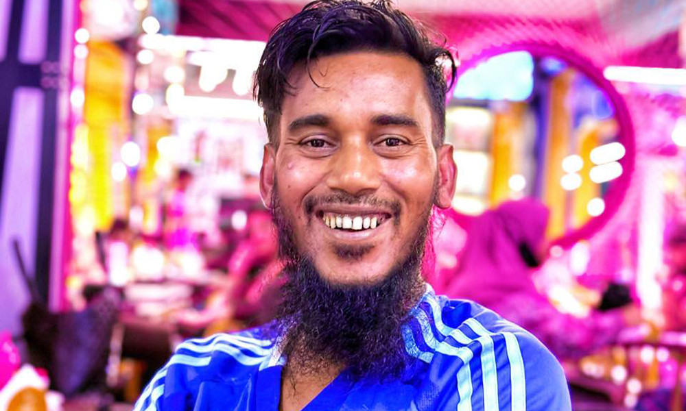 প্রতি মাসে কত টাকা আয় করেন রিপন মিয়া?