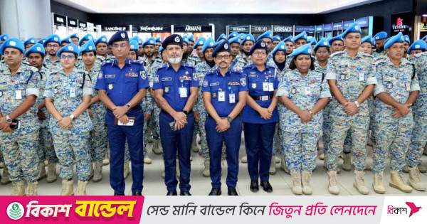 Желідегі суретшілер порнографиясы Порно қызды ұрып жіберді