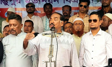দেশের মানুষ গণতান্ত্রিক প্রক্রিয়ায় ভোট চায় : মেজর হাফিজ