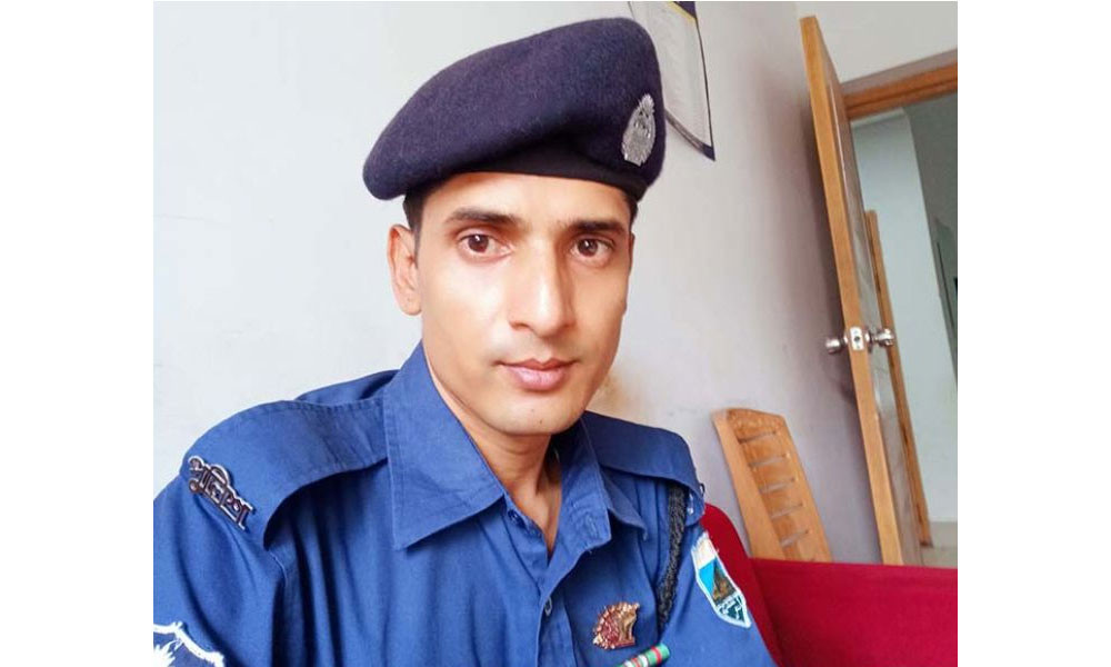 বিদ্যুৎস্পৃষ্ট হয়ে পুলিশ কনস্টেবলের মৃত্যু