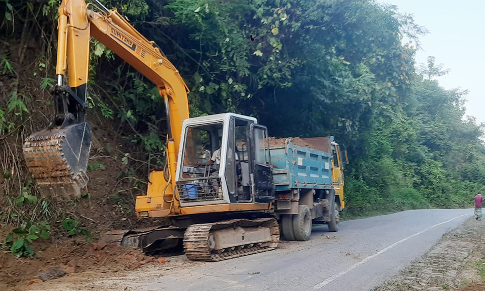 Dostona oilalar haqida rus pornosini tomosha qiling Evropada trans bosh vaqt