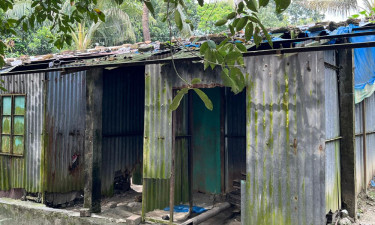 দুর্ভোগের প্রতীক হয়ে দাঁড়িয়েছে আটপাড়ার আশ্রয়ণ প্রকল্প
