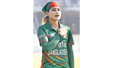 মেয়েরা আবার থাপ্পড় খেতে চায়নি