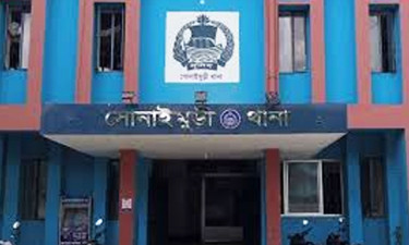 পথচারীকে বাঁচাতে গিয়ে মোটরসাইকেল আরোহী ২ তরুণের মৃত্যু
