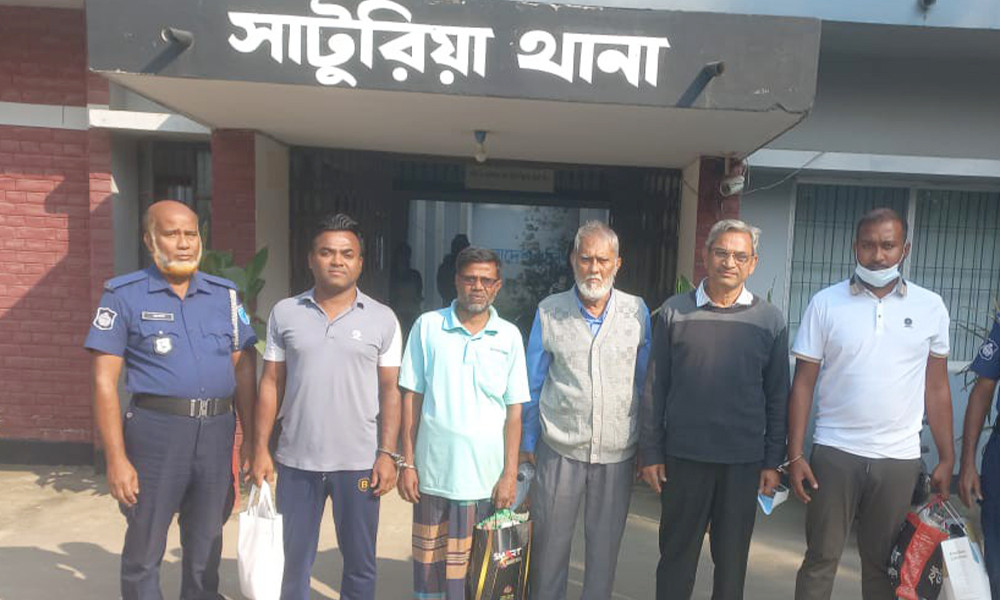 Kattalar uchun mega porno videolar