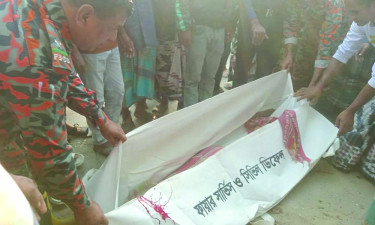 চাঁপাইনবাবগঞ্জে বাসের সঙ্গে সংঘর্ষে প্রাণ গেল বাইসাইকেল আরোহীর