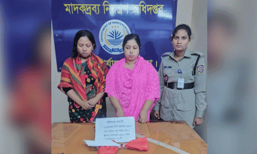 বগুড়ায় অভিনব উপায়ে ইয়াবা পাচারের সময় ননদ-ভাবি গ্রেপ্তার
