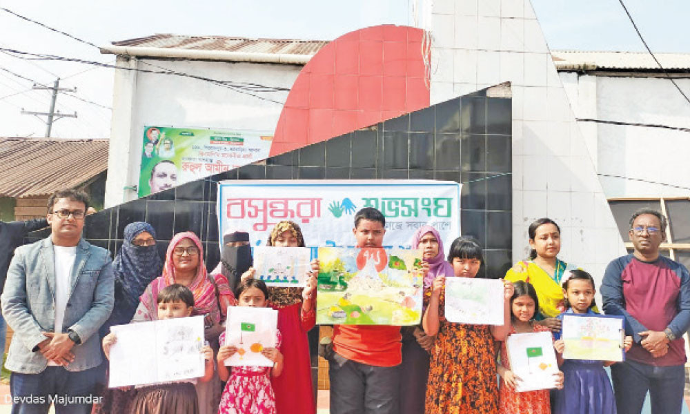 শুভসংঘের উদ্যোগে মঠবাড়িয়ায় বিজয়ের চিত্রাঙ্কন প্রতিযোগিতা