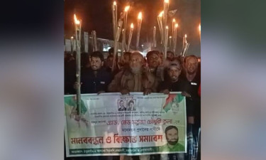 বিএনপির মনোনয়ন বাতিলের দাবিতে ঠাকুরগাঁওয়ে মশাল মিছিল