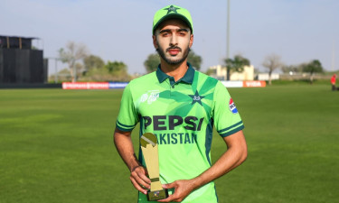 সূর্যবংশীকে ছাপিয়ে পাকিস্তানি ব্যাটারের রেকর্ড ১৭৭*!