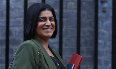 লাখ লাখ ব্রিটিশ মুসলিম নাগরিকত্ব হারাতে পারেন, বাংলাদেশসহ ঝুঁকিতে যেসব দেশ