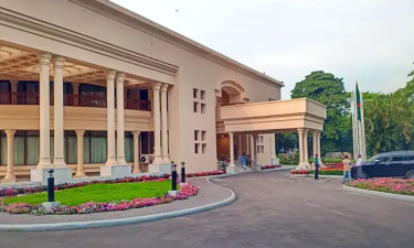 প্রধান উপদেষ্টার সঙ্গে বিএনপি, জামায়াত ও এনসিপির বৈঠক