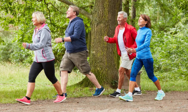 হার্ট অ্যাটাকের ঝুঁকি কমাতে প্রতিদিন কতক্ষণ হাঁটা প্রয়োজন?
