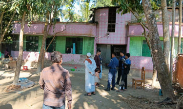 লক্ষ্মীপুরে বাড়িতে ঢুকে বৃদ্ধাকে হাতুড়ি দিয়ে পিটিয়ে হত্যা