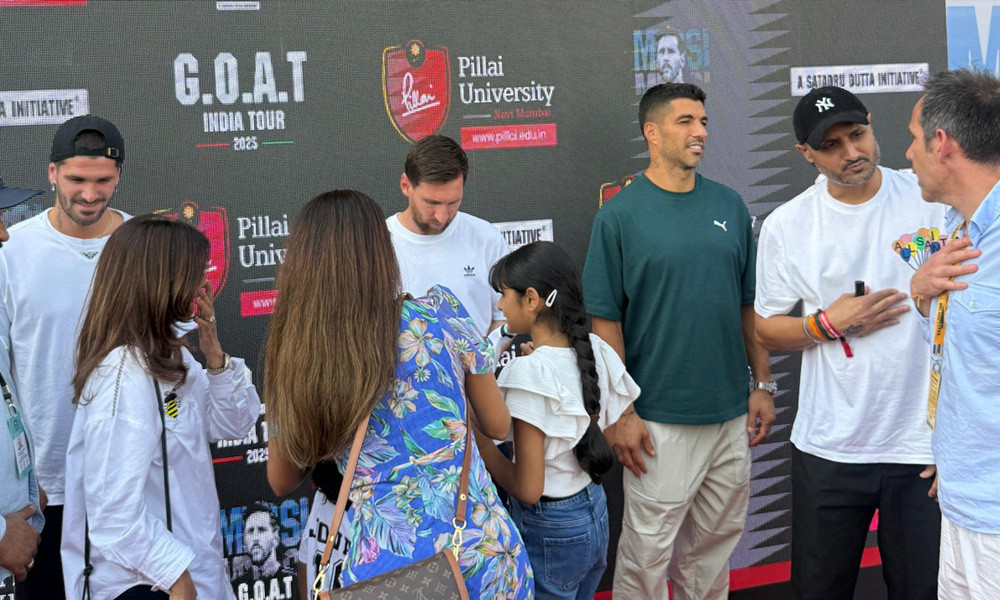 ‘মেসিই একমাত্র গোট’—সাক্ষাতের পর হরভজন