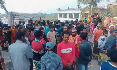 সাতক্ষীরায় সড়ক দুর্ঘটনায় মা-ছেলের মৃত্যু