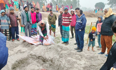কাজিপুরে ঘোড়ার মাংস জব্দ, দুইজনকে জরিমানা